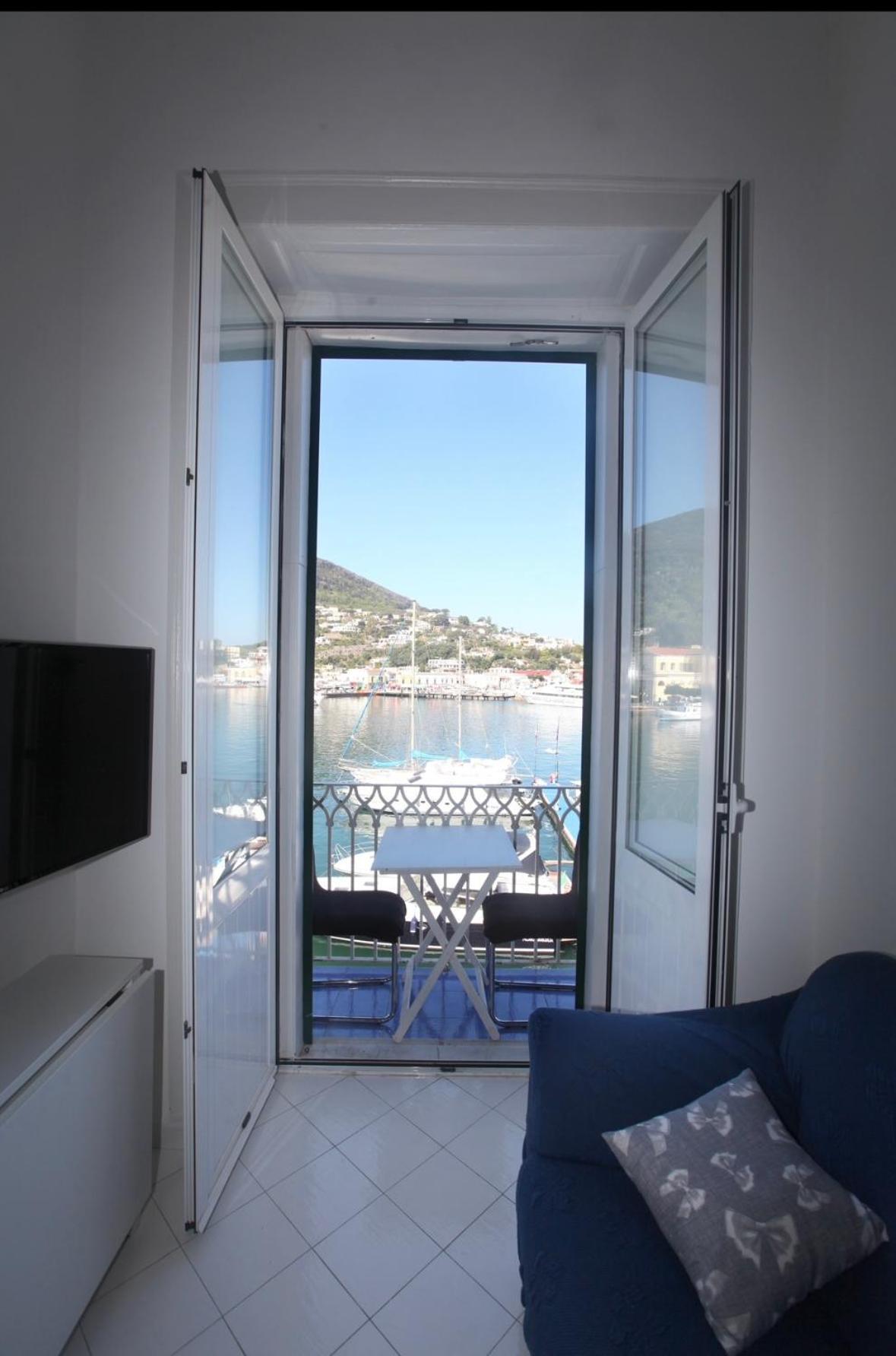 Riva Destra Home By Domusextra Ischia Eksteriør bilde