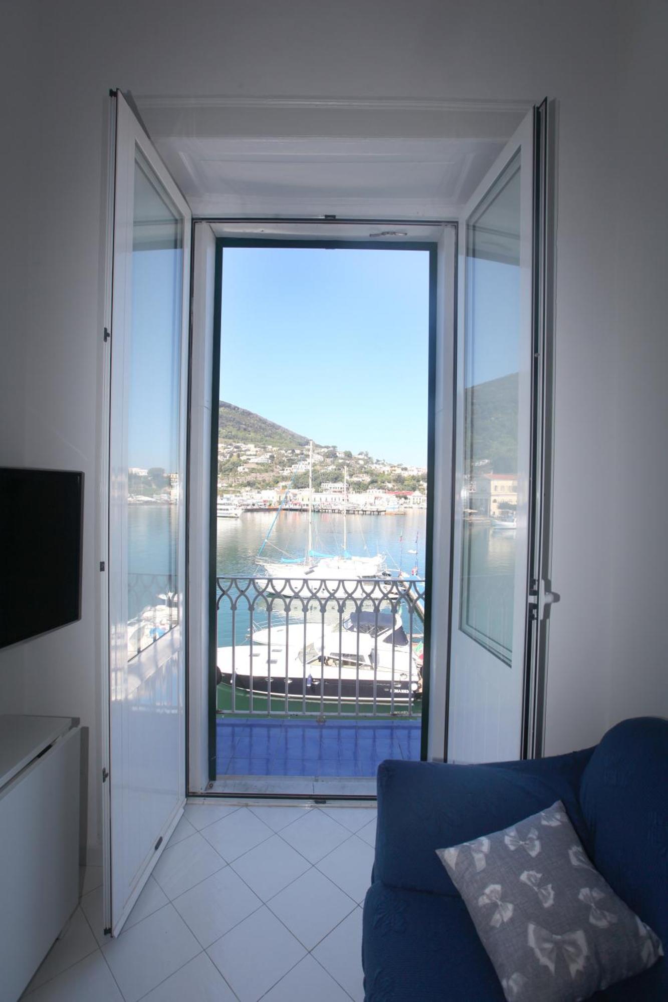 Riva Destra Home By Domusextra Ischia Eksteriør bilde